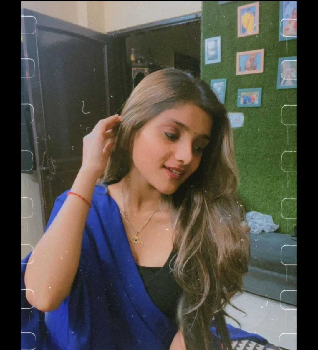 Manisha Singh Cam – Indian escort in Bangalore — 3 / 5
