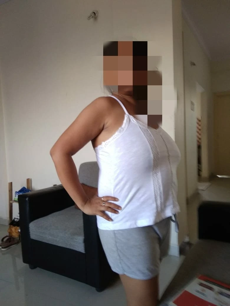 Malini Here for Real Meet – Indian escort in Bangalore, Escort, Banga