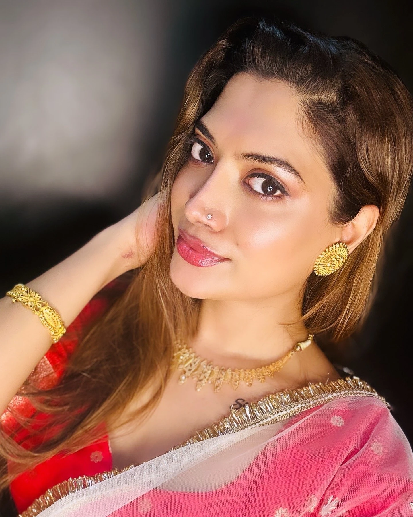 ishika rai vc service – Indian escort in Bangalore — 18 / 25