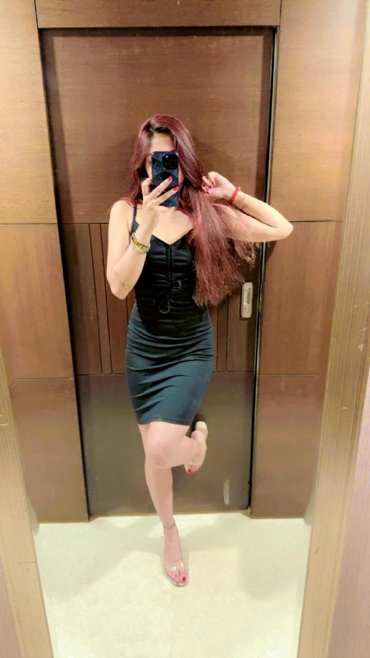 Ayushi – Indian escort in Gurgaon — 2 / 6