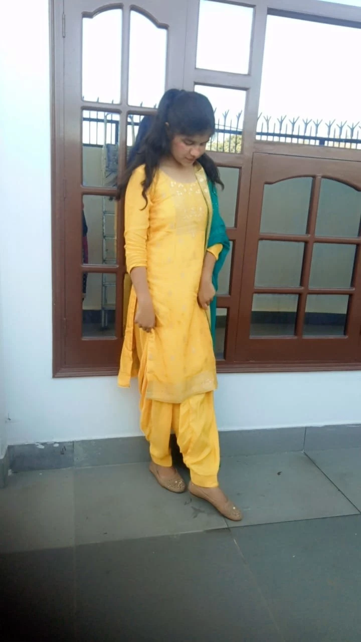 Anita cam show sex chat – Grenadian escort in Bangalore — 3 / 5