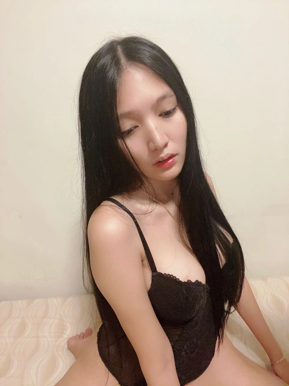 Sweet Girl Sofia🇲🇾🇨🇳 Camshow(only) – Malaysian escort in Bangalore — 19 / 22