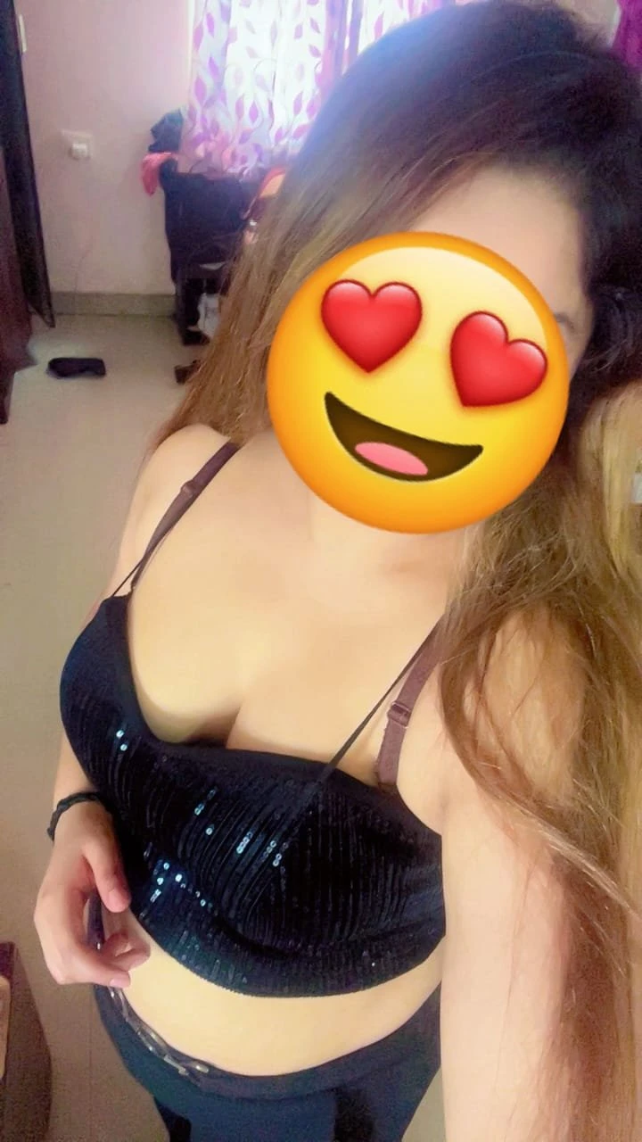 Priya Independent Girl – Indian escort in Gurgaon — 2 / 5