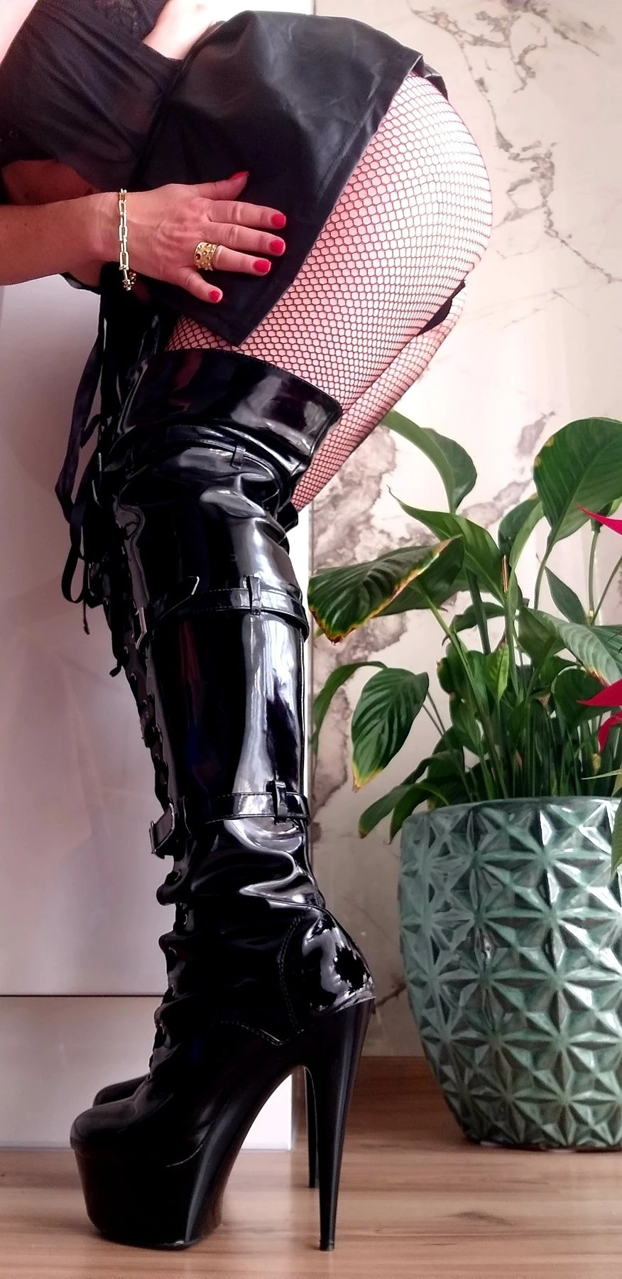Domina Chloe – Hungarian dominatrix in Budapest — 14 / 22