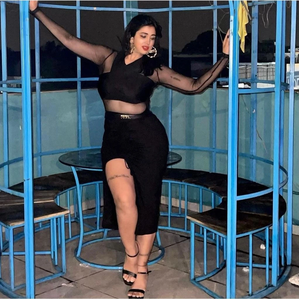 Jahnvi Bangalore Model – Indian escort in Bangalore — 4 / 5