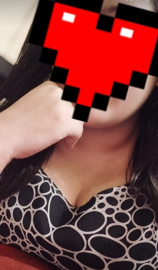 Meenakshi Married Independent – Indian escort in Ghaziabad — 3 / 5