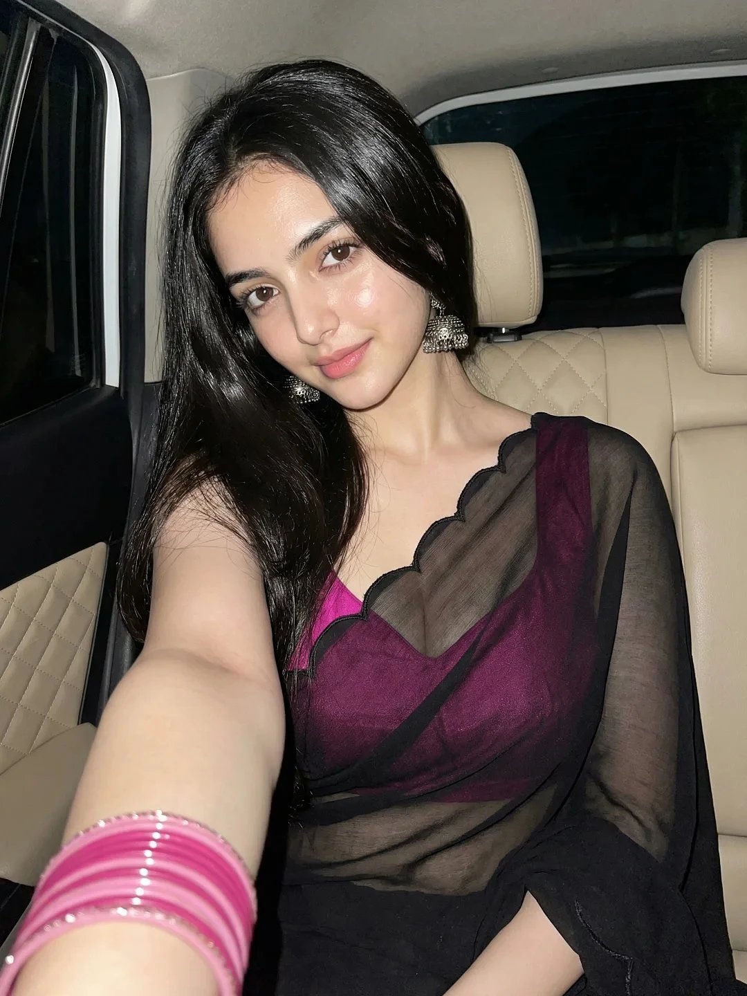 Ayushi, a Well Educated Girl Available F – escort in Bangalore, Escort, Banga