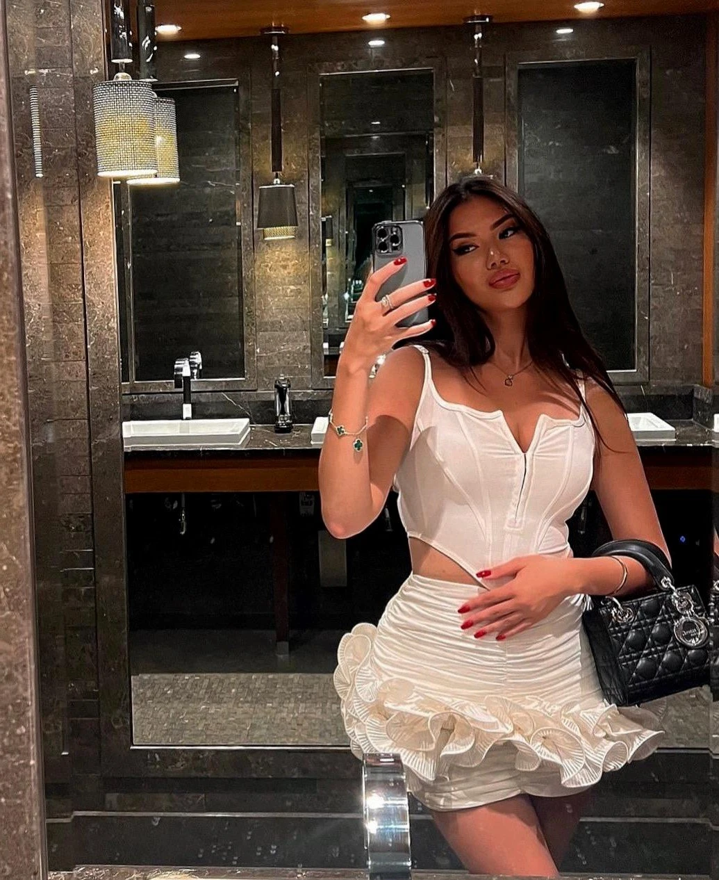 Diana Submission Star – Kazakhstani escort in Hong Kong — 5 / 15