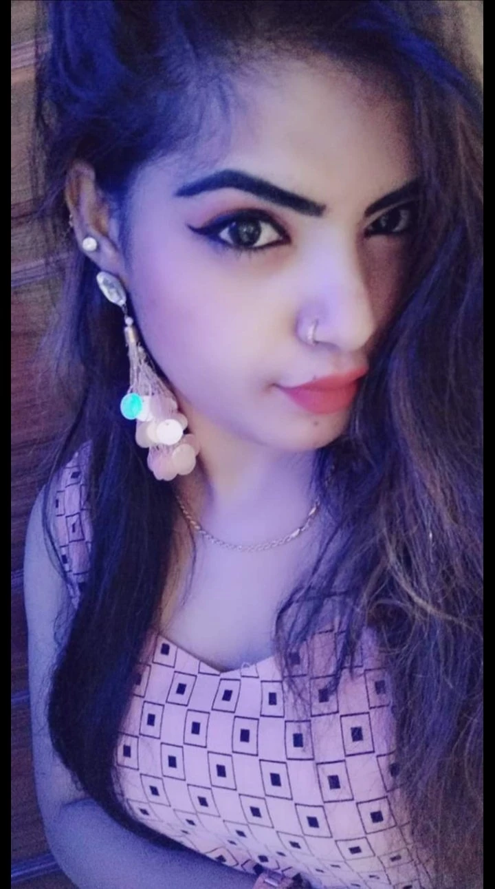 Pia Mehta – Indian escort in Chennai — 1 / 5