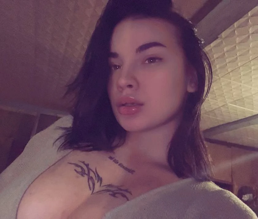 Mary – Ukrainian escort in Hong Kong — 4 / 5