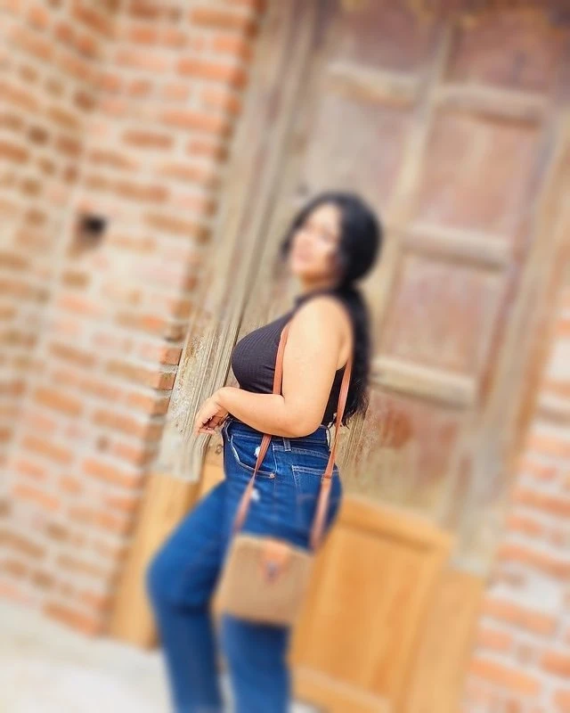 Saniya cam & real meet available – Indian escort in Ahmedabad — 4 / 5