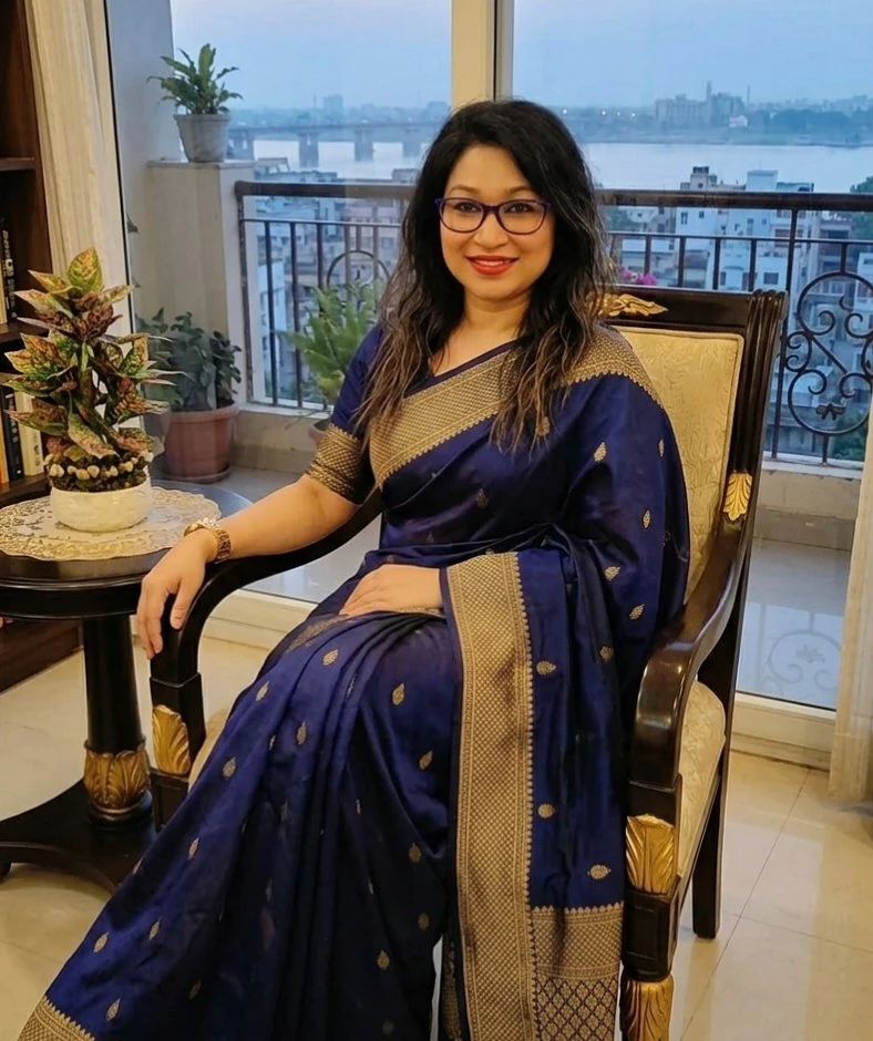 Cam Session & Real Meet – Indian escort in Bangalore — 4 / 5
