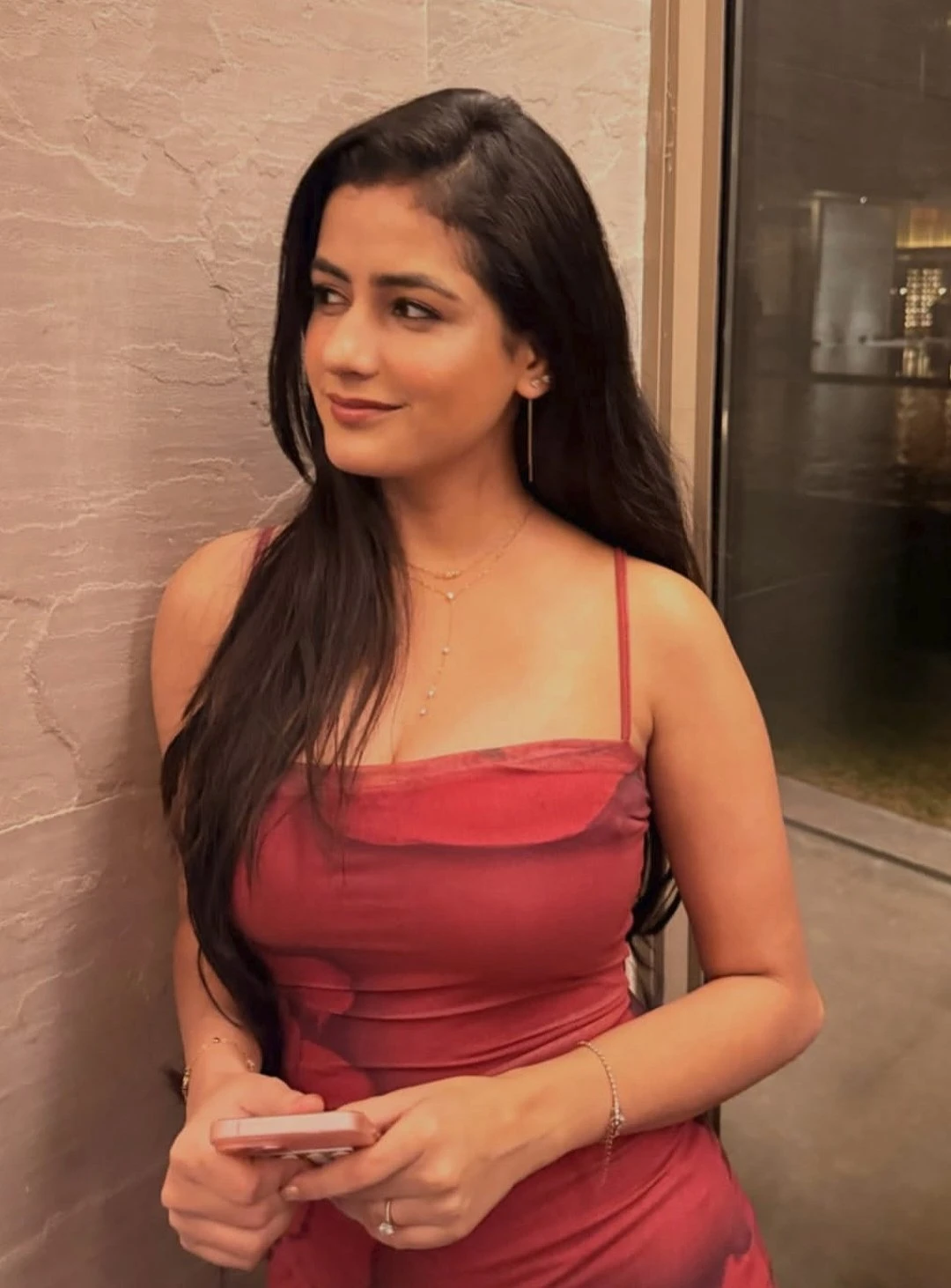 Shweta – Indian escort in Chandigarh — 1 / 4