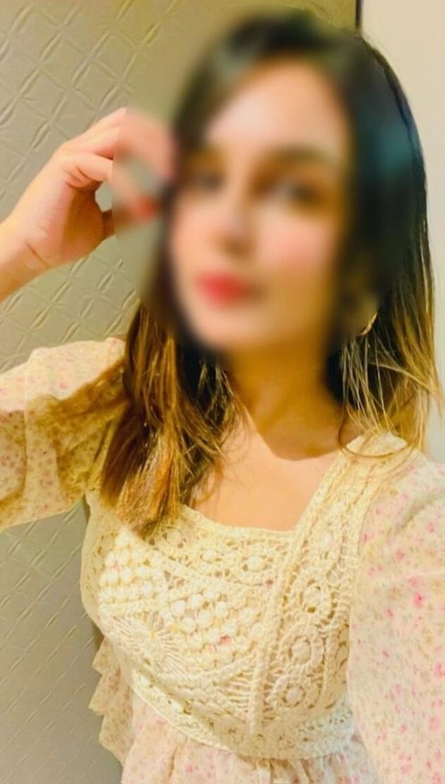 Zoya Need Mutual Partner – Indian escort in Bangalore — 5 / 13