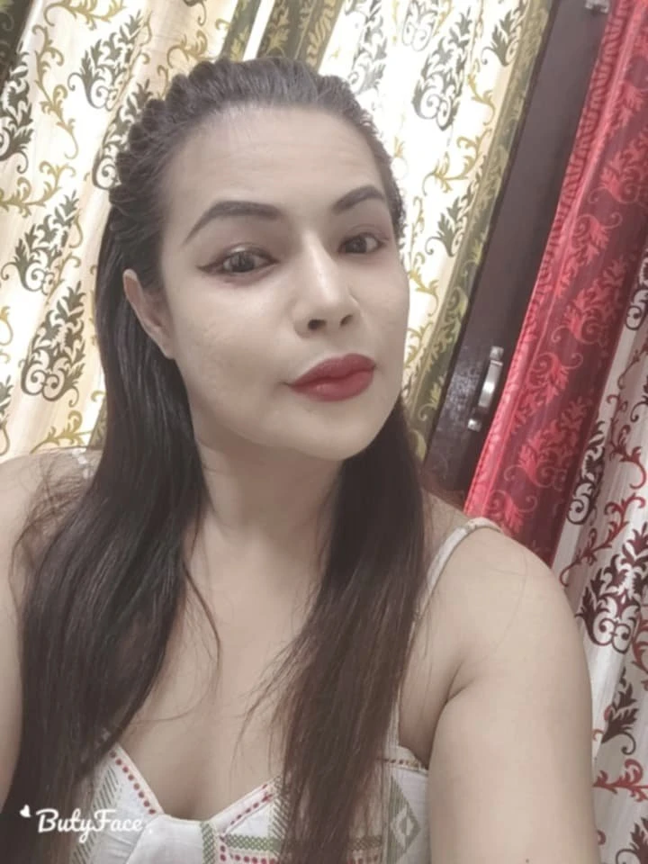 Nana – Thai masseuse in Chandigarh — 12 / 24