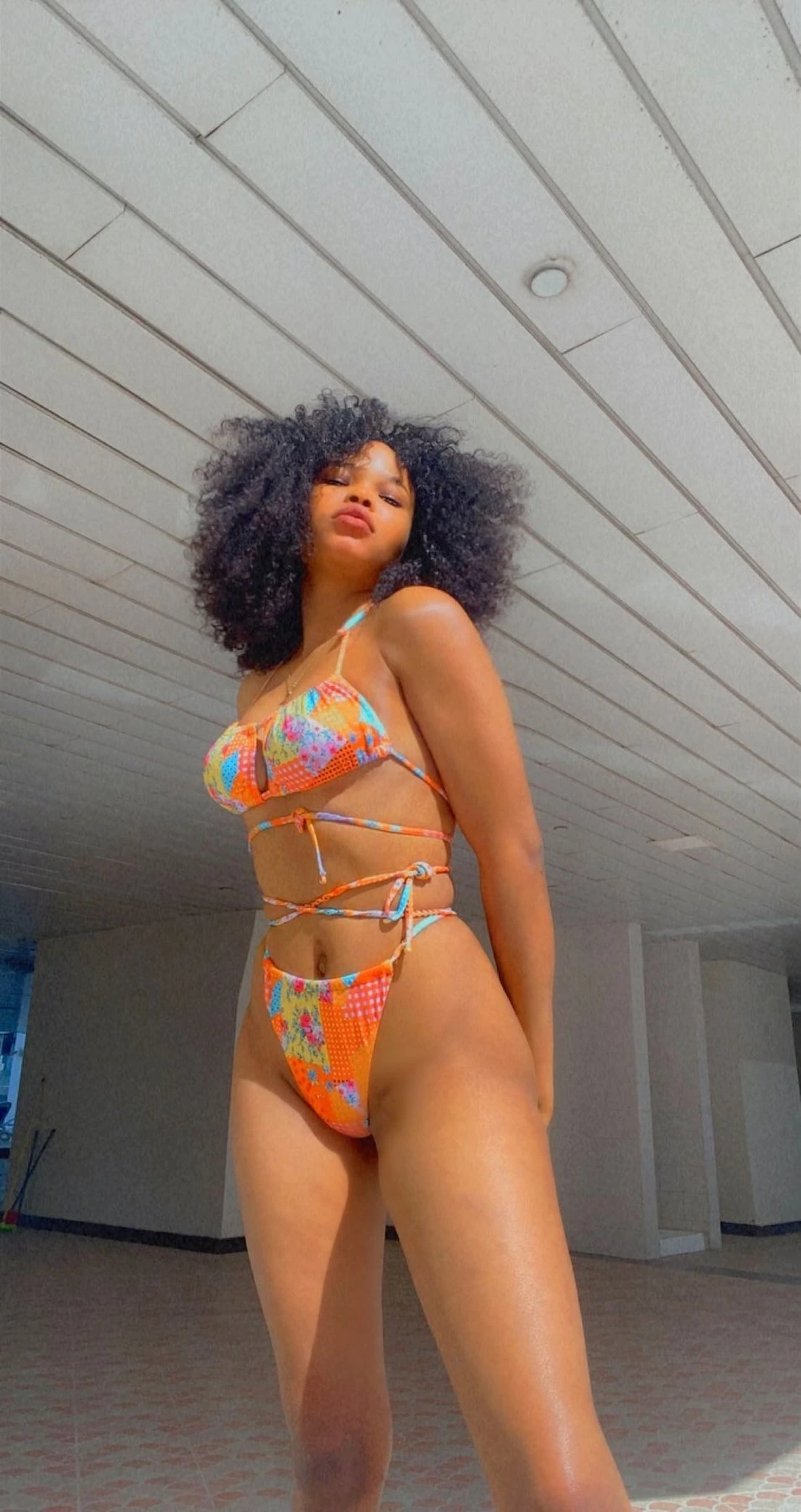 Genesis – Nigerian escort in Cotonou — 3 / 4