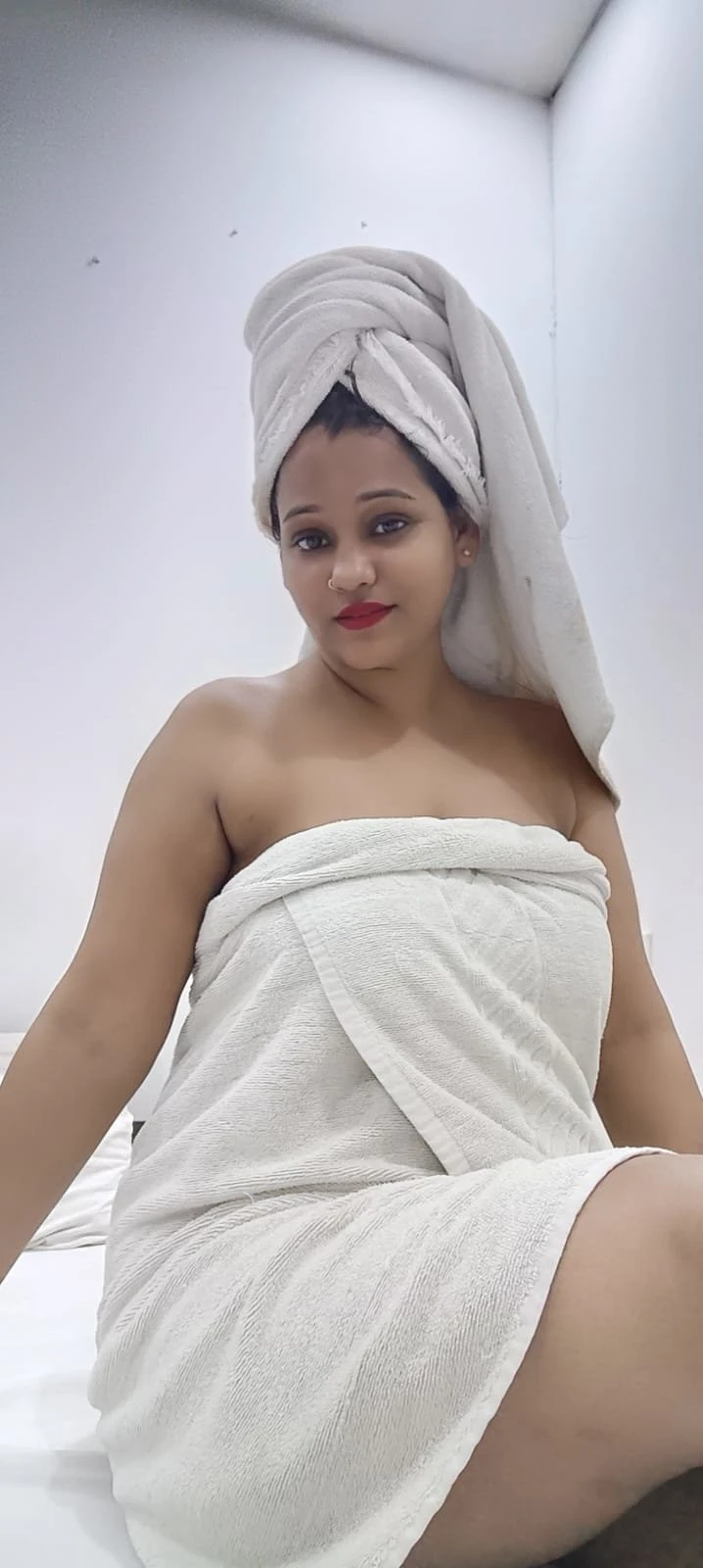 I Am Independent Khushi. Come and Enjoy – Indian escort in Bangalore, Escort, Banga