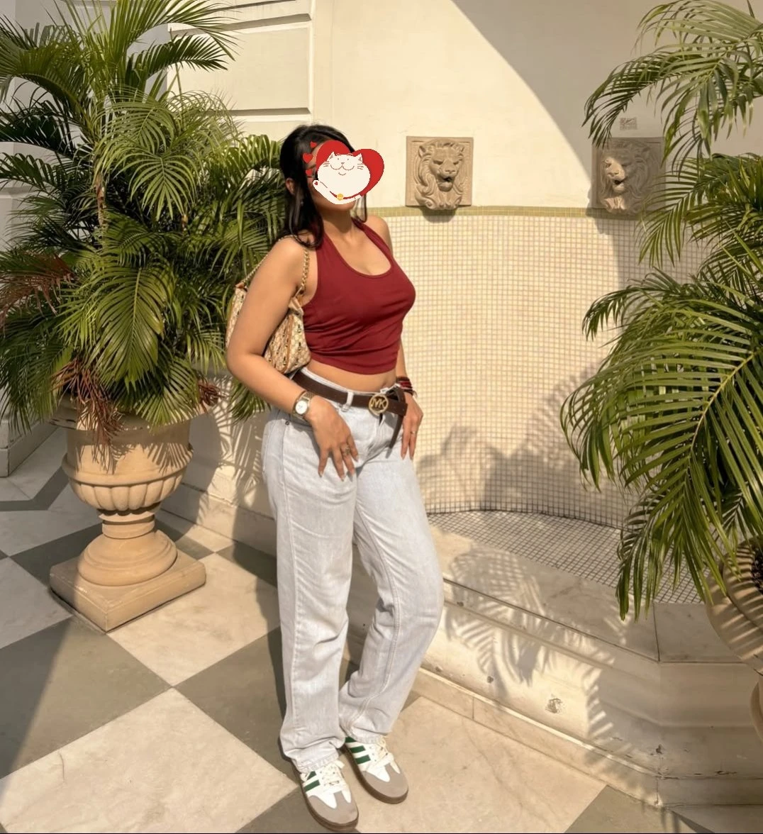 Tanvi No Cash – Indian escort in Bangalore — 2 / 5