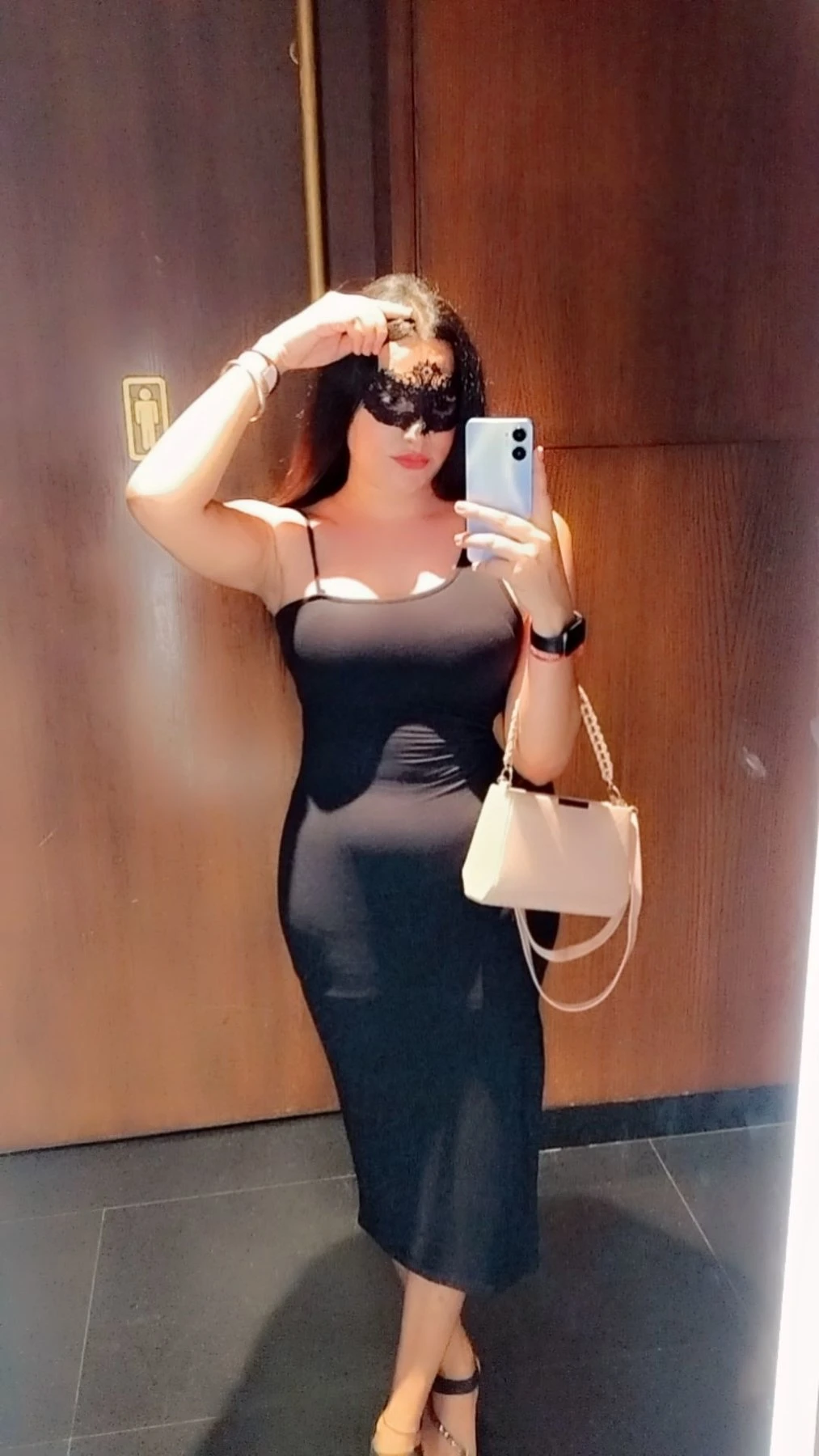 Niki Roy – escort in Agra — 4 / 7