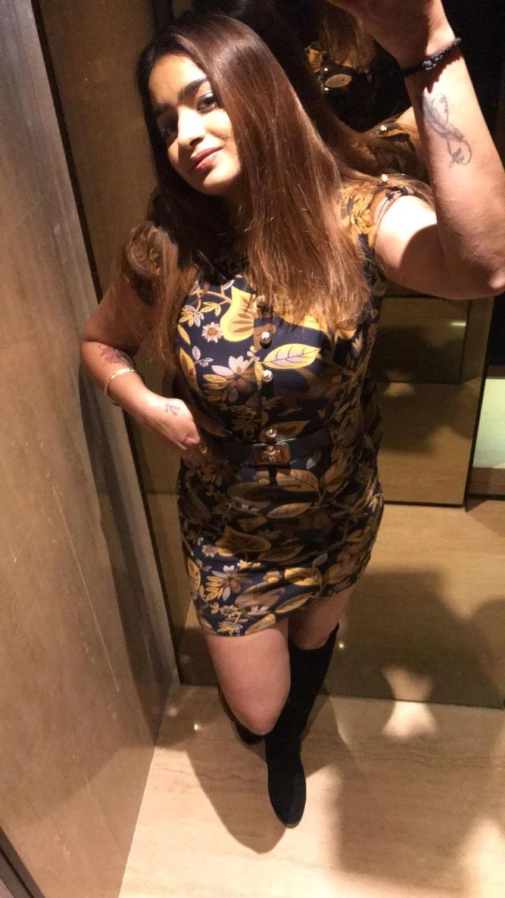 Sush here lets party today – Indian escort in Bangalore — 2 / 13