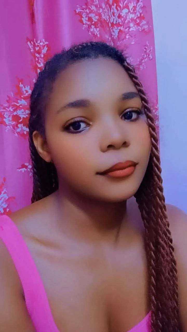 Nana – Kenyan escort in Bhopal — 3 / 11