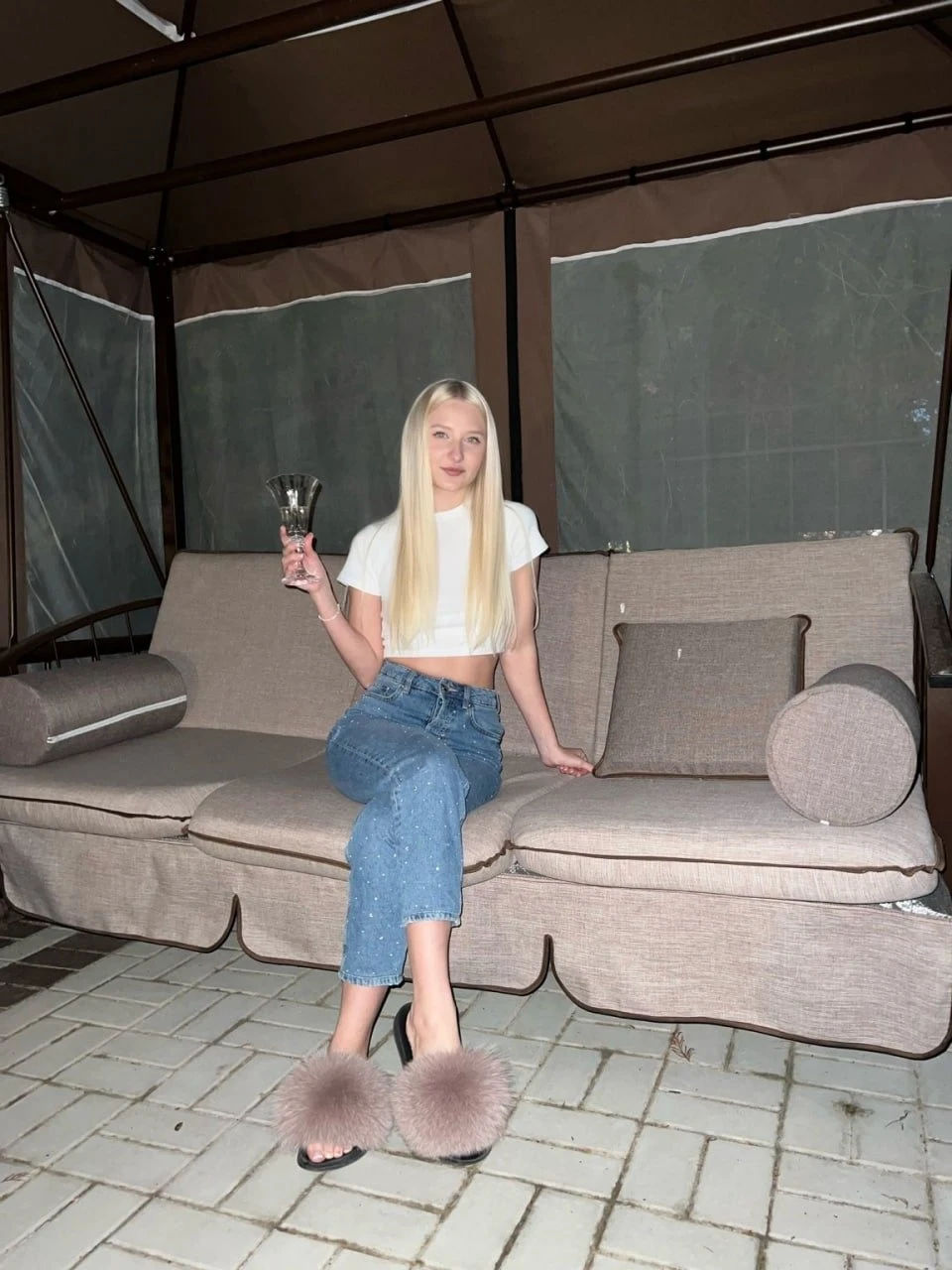 Arina Booty Beast – Russian escort in Hong Kong — 9 / 11