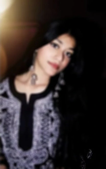 Sarita Webcam & Real Meet – Indian escort in Bangalore — 4 / 5