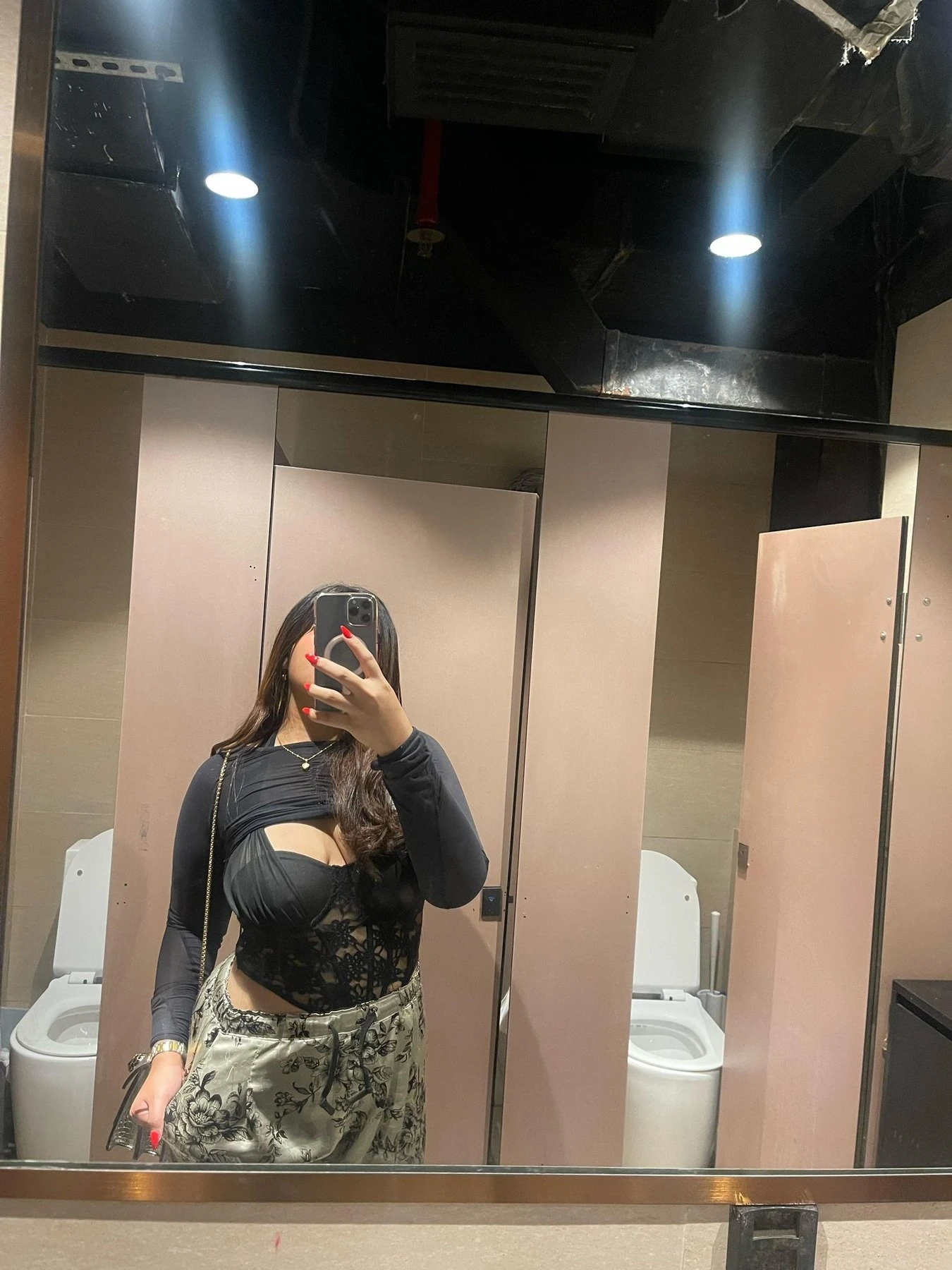 Tasya 20 Yrs Old PARTYGIRL – Indonesian escort in Hong Kong — 5 / 6