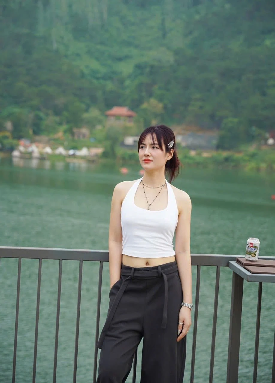 Linda – Vietnamese masseuse in Ahmedabad — 2 / 3