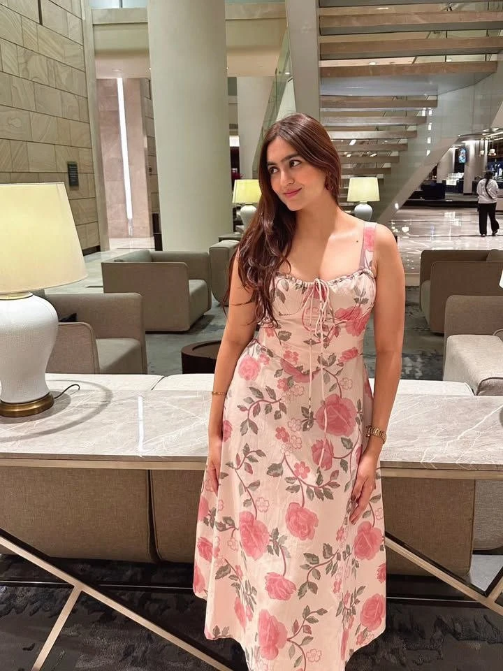 Yogita – Indian escort in Ahmedabad — 3 / 6