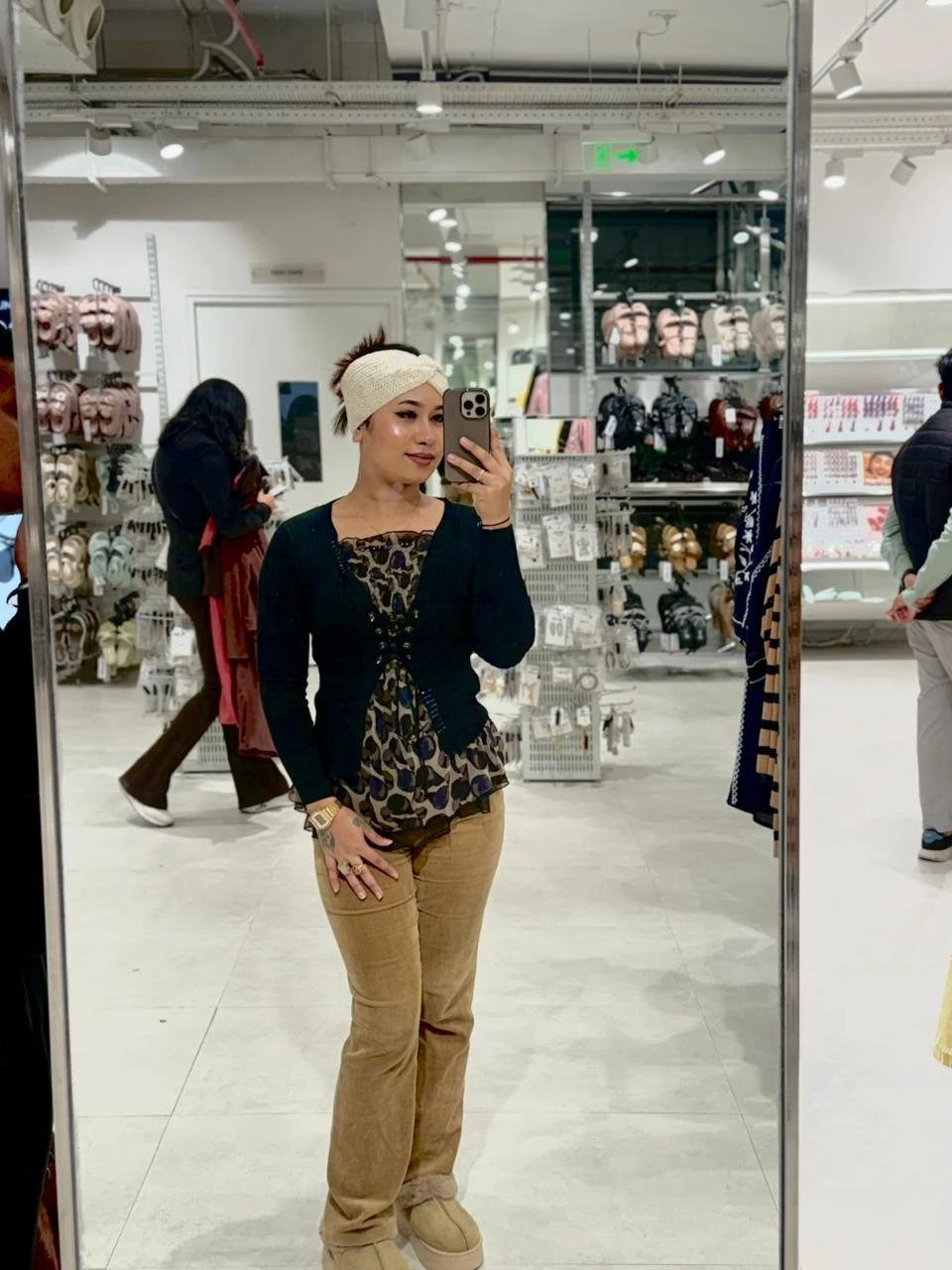 Girlfriend Experience Independent Dreams – Indian escort in Gurgaon — 10 / 12