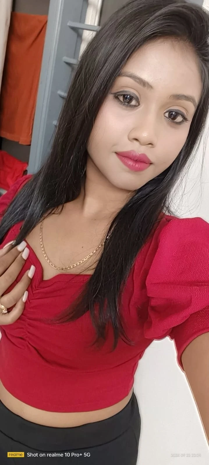 Mahira Singh – Indian escort in Bangalore — 2 / 3