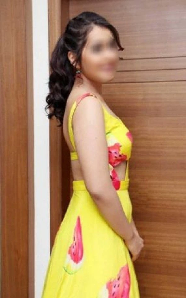 Komal Sen Hot Call Girls – Indian escort in Ahmedabad — 2 / 3