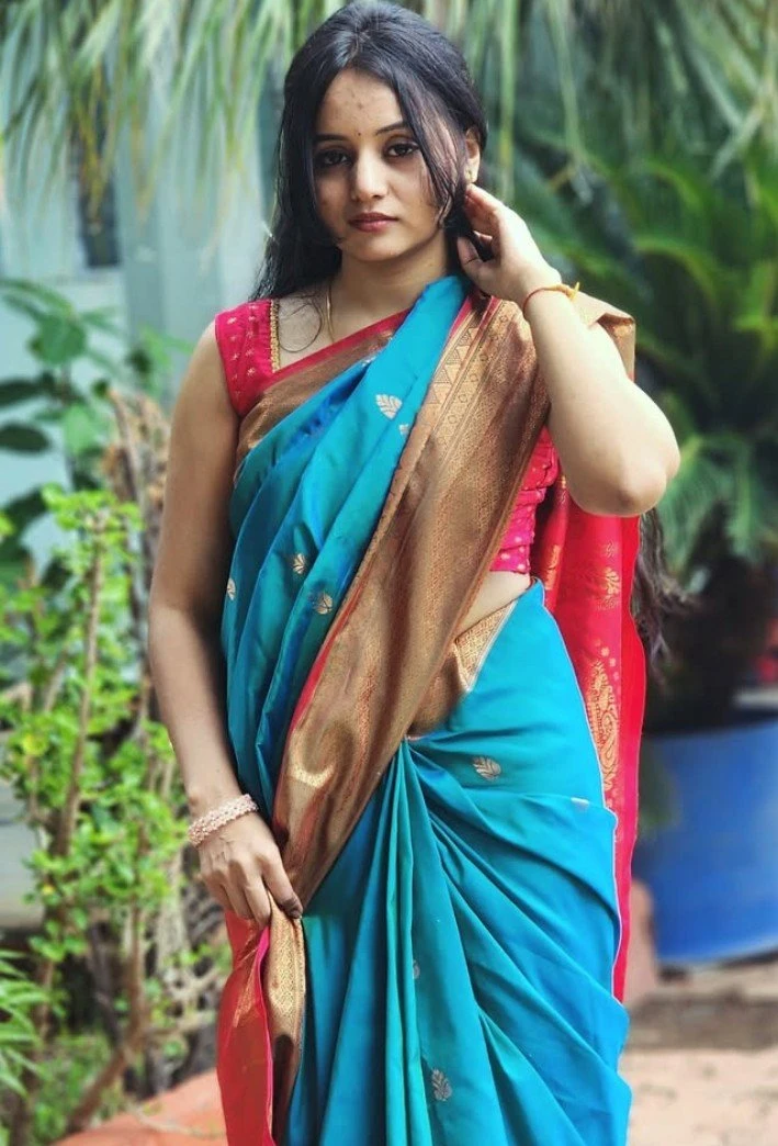 Surbhi Gupta – Indian escort in Chennai — 2 / 3