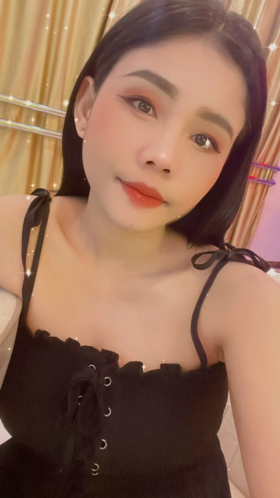 Bee – Thai escort in Hong Kong — 6 / 9