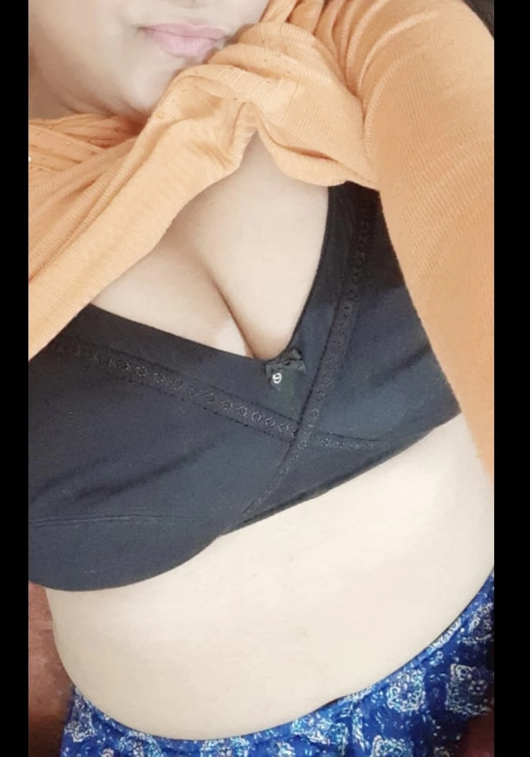 I’m Nithya Provide Video Call Services – escort in Bangalore — 2 / 5