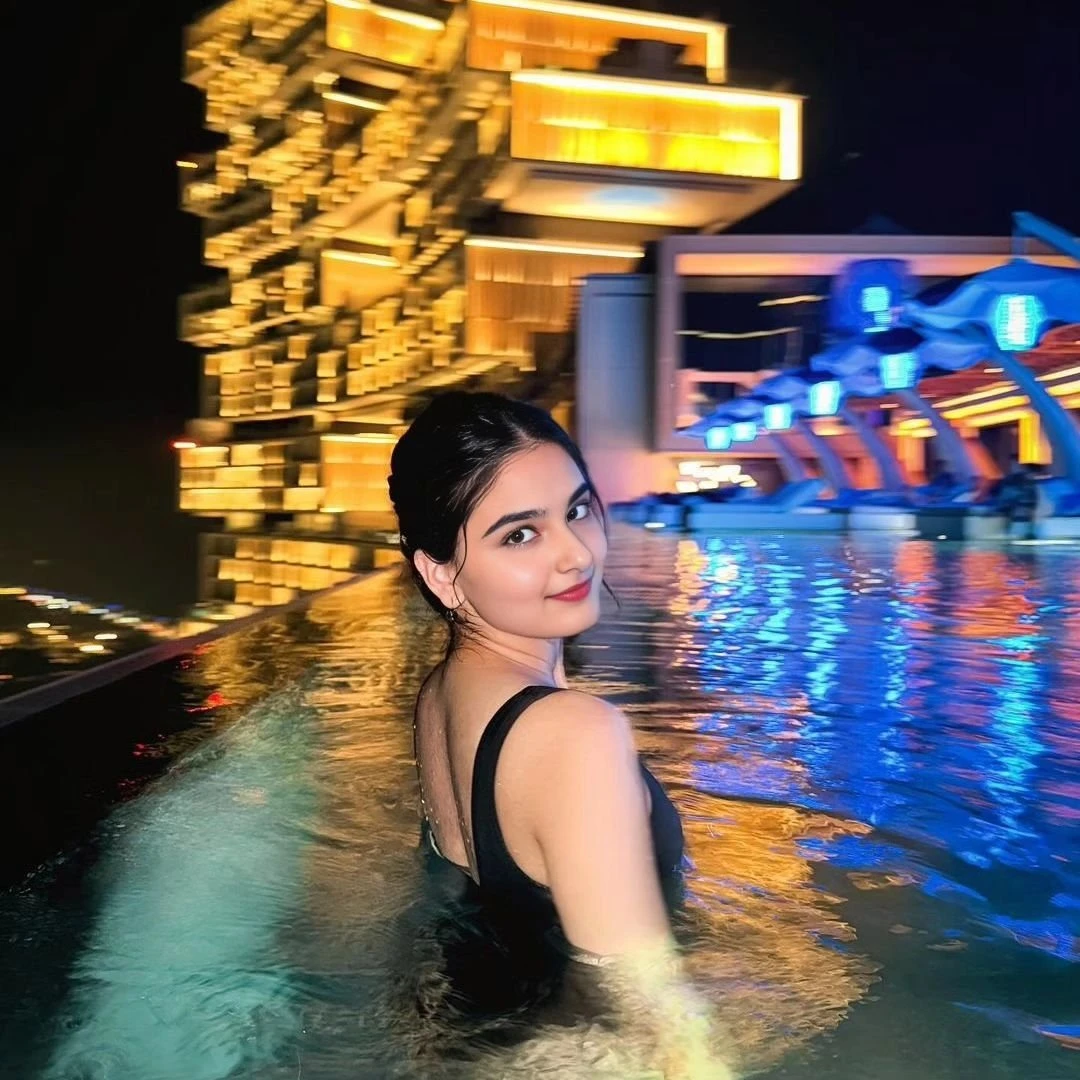 Meenakshi Jain – Indian escort in Candolim, Goa — 2 / 4