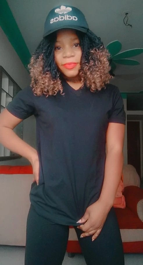 Stella – South African escort in Bangalore — 3 / 4