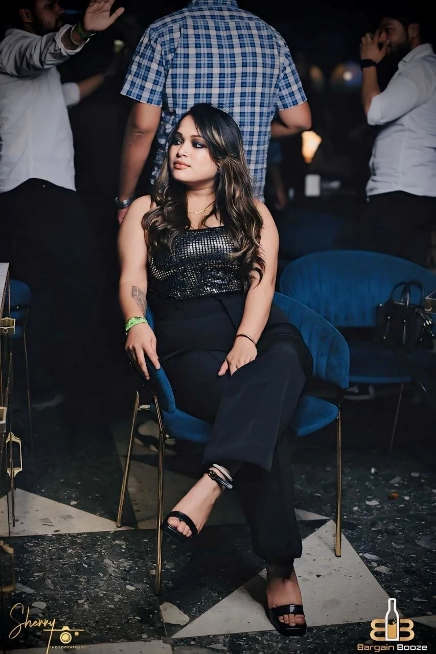 Sohani – Indian escort in Bangalore — 6 / 7