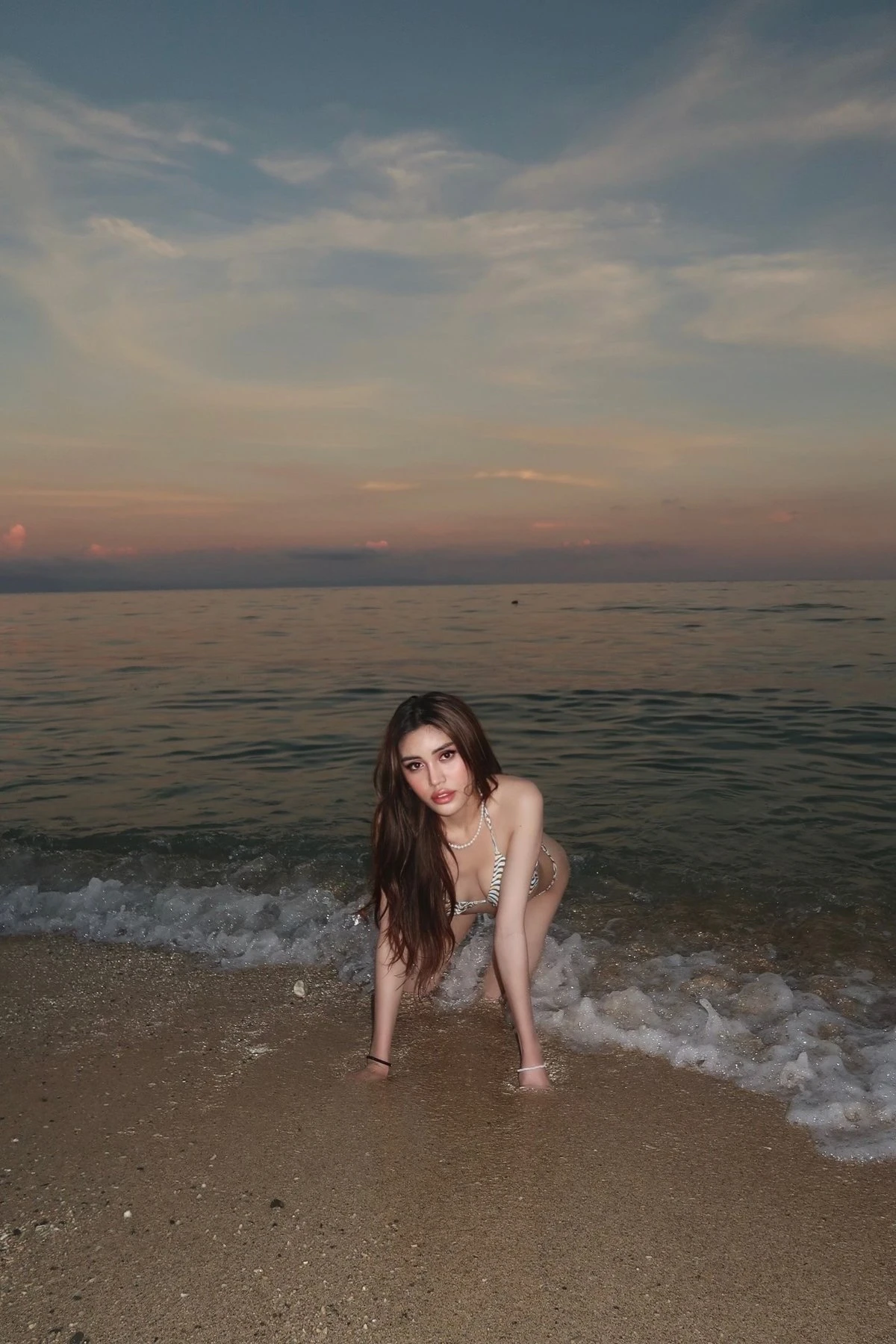 YOURDREAMGIRL VIP – Malaysian escort in Hong Kong — 7 / 12