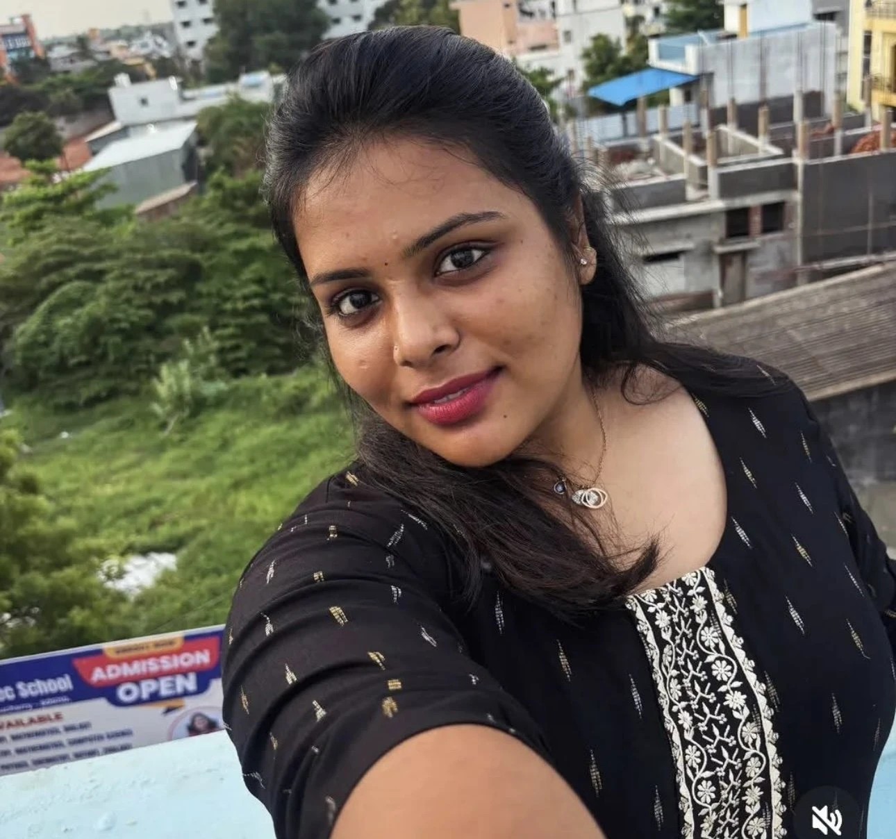 Lakshmi – Indian dominatrix in Chennai — 1 / 2