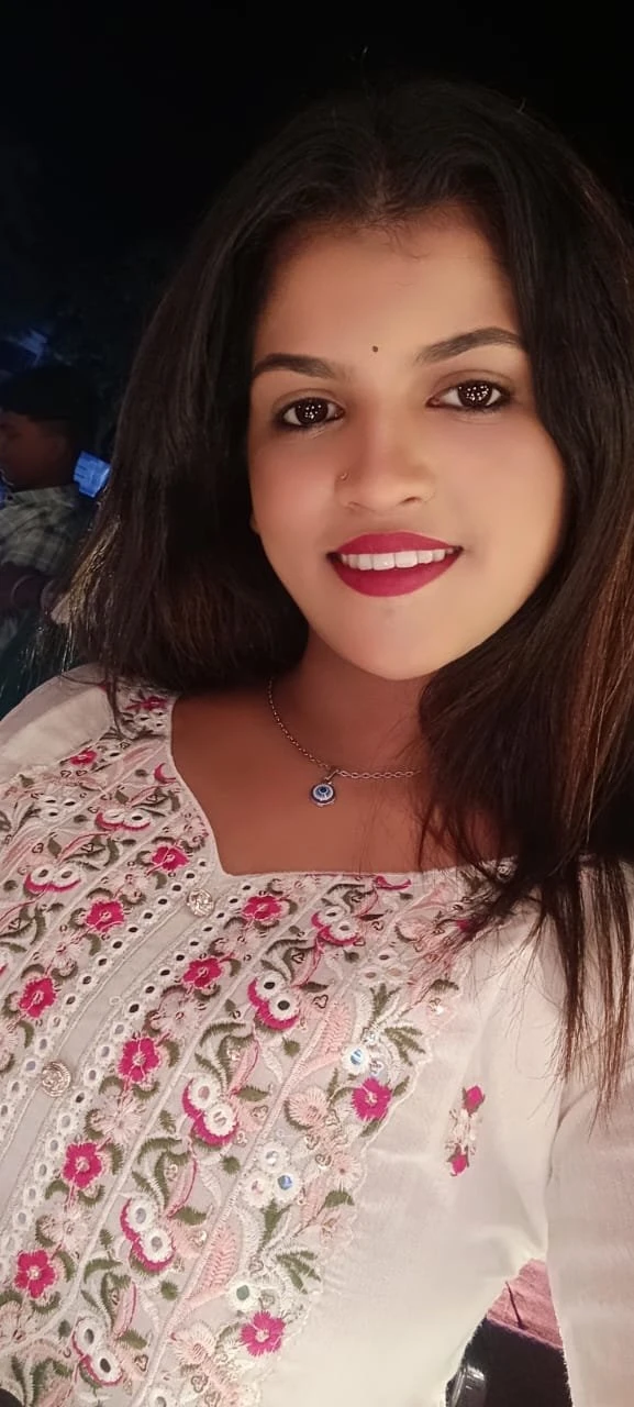 Diya dutta hand payment – Indian escort in Bangalore — 3 / 5