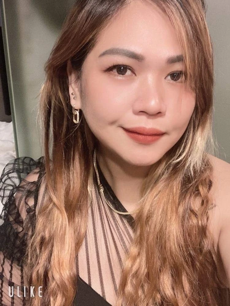 Alexa the Voluptuous Girl – Filipino escort in Hong Kong — 3 / 10