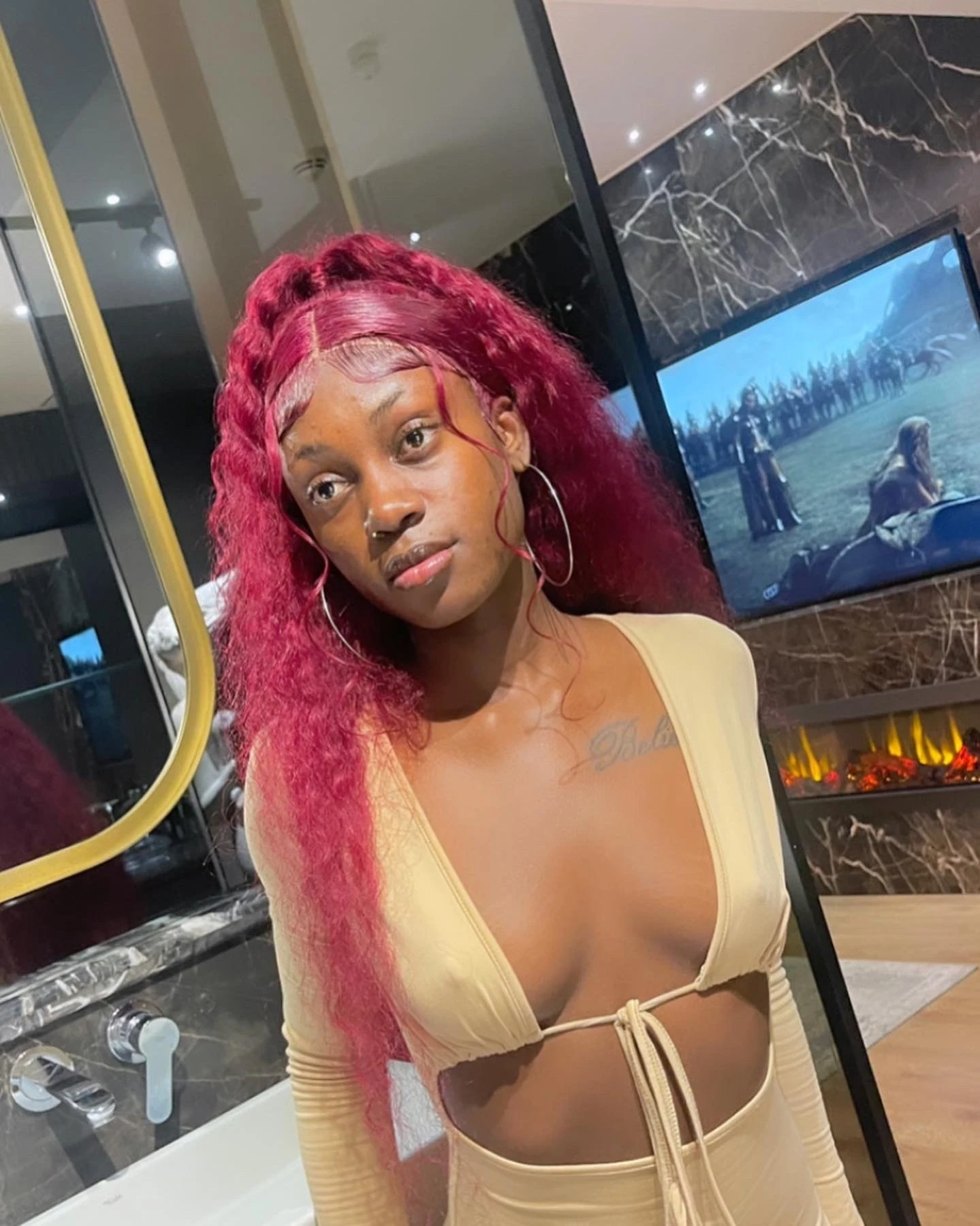 Nancy – Nigerian adult performer in Kyrenia — 4 / 6