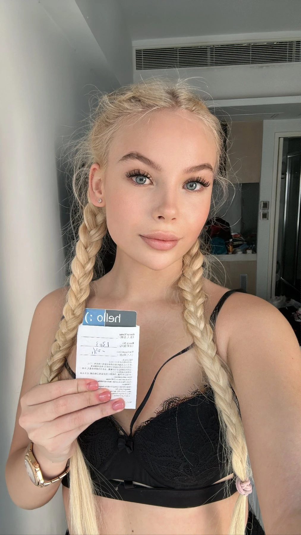Amy – Russian escort in Hong Kong — 4 / 5