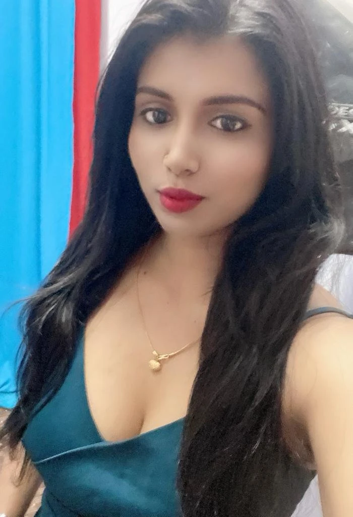 Toshi No Advance Independent Girl – Indian escort in Bangalore — 4 / 5