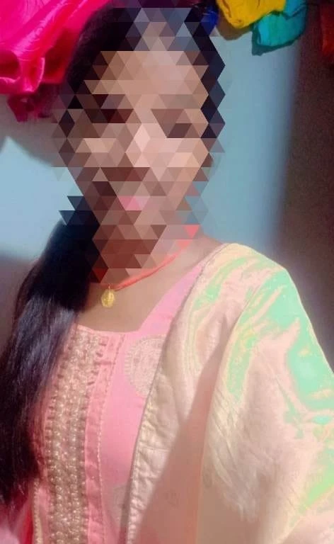 Pari Real Meet and Cam Show – Indian escort in Chennai — 2 / 3