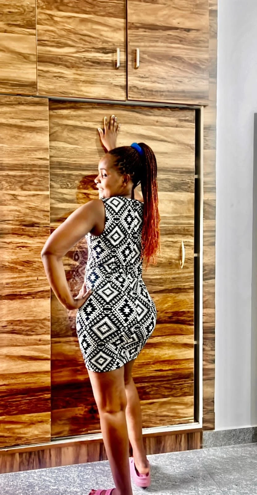 Soniah – Kenyan escort in Bangalore — 3 / 4