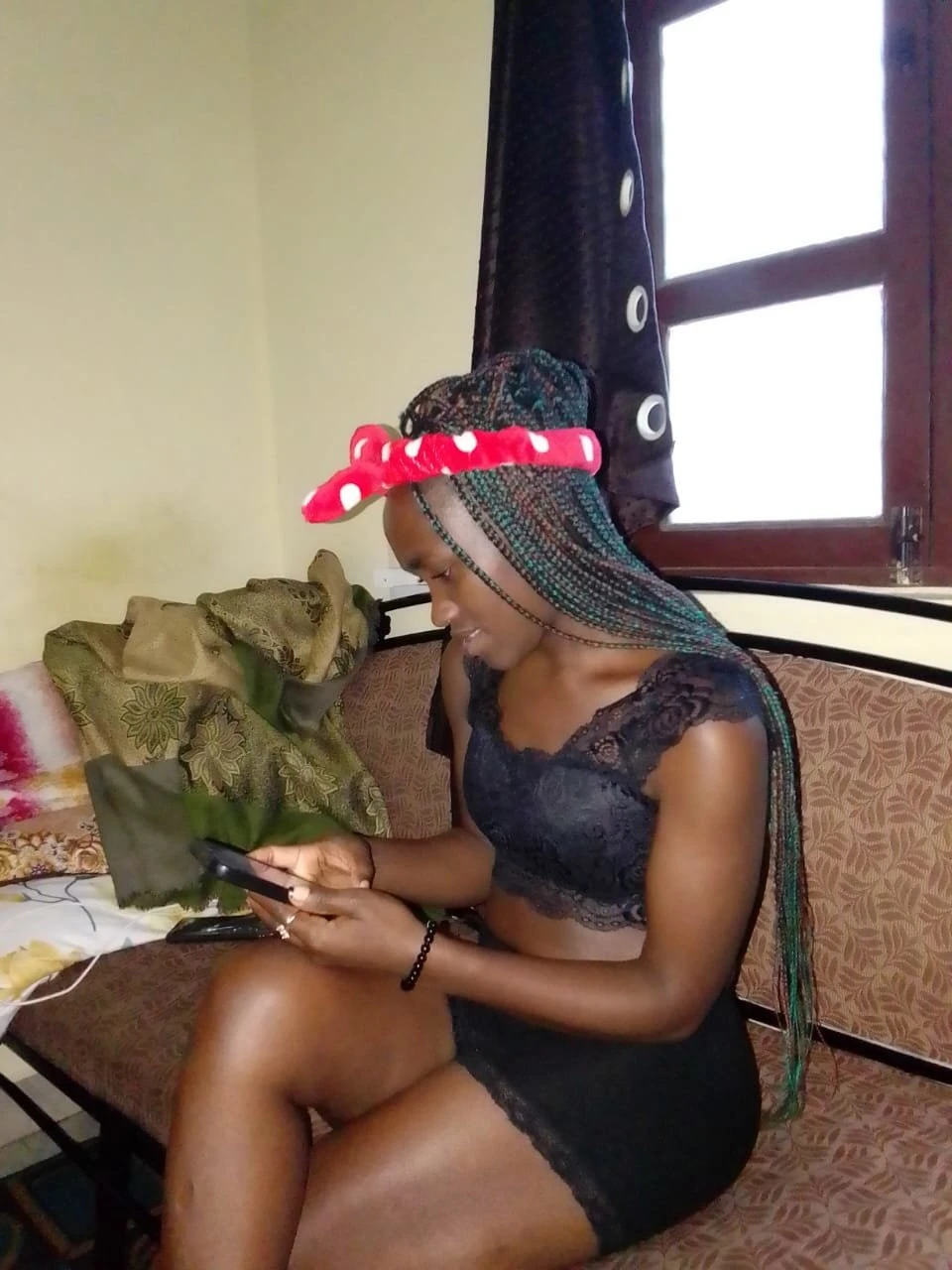 ZKloe – escort in Bangalore — 3 / 4