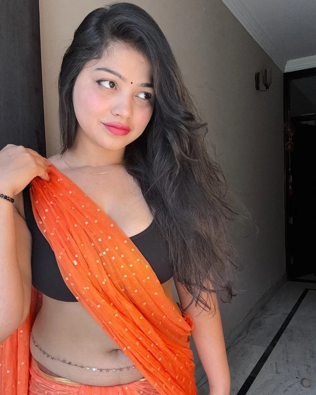 Akanksha – Indian escort in Ahmedabad — 2 / 3